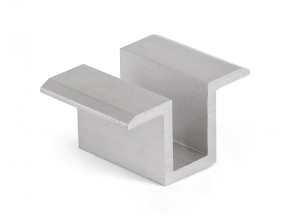 G21 Úchyt panelu  středový stříbrný