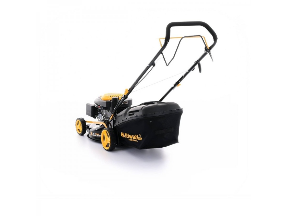Multifunkční travní sekačka 3 v 1 s benzinovým motorem a pojezdem Riwall PRO RPM 4235