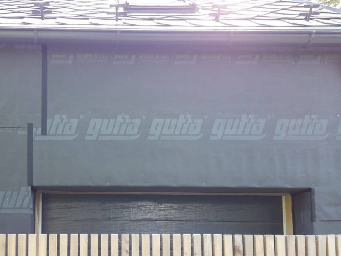 Kontaktní třívrstvá difúzně otevřená fólie Gutta Guttafol DO 135 S