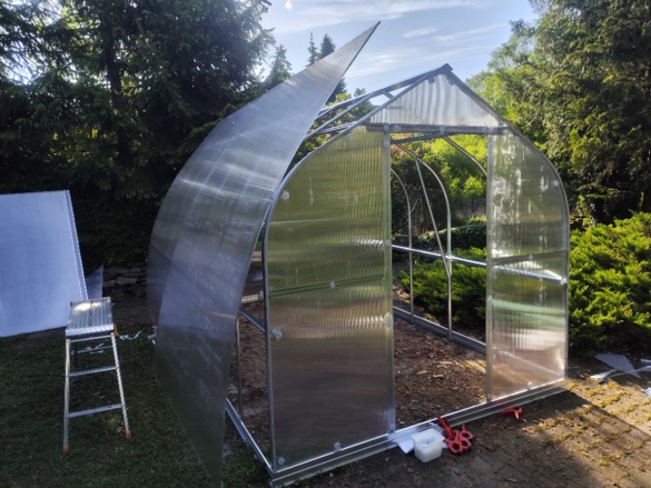 Üvegház összeszerelés