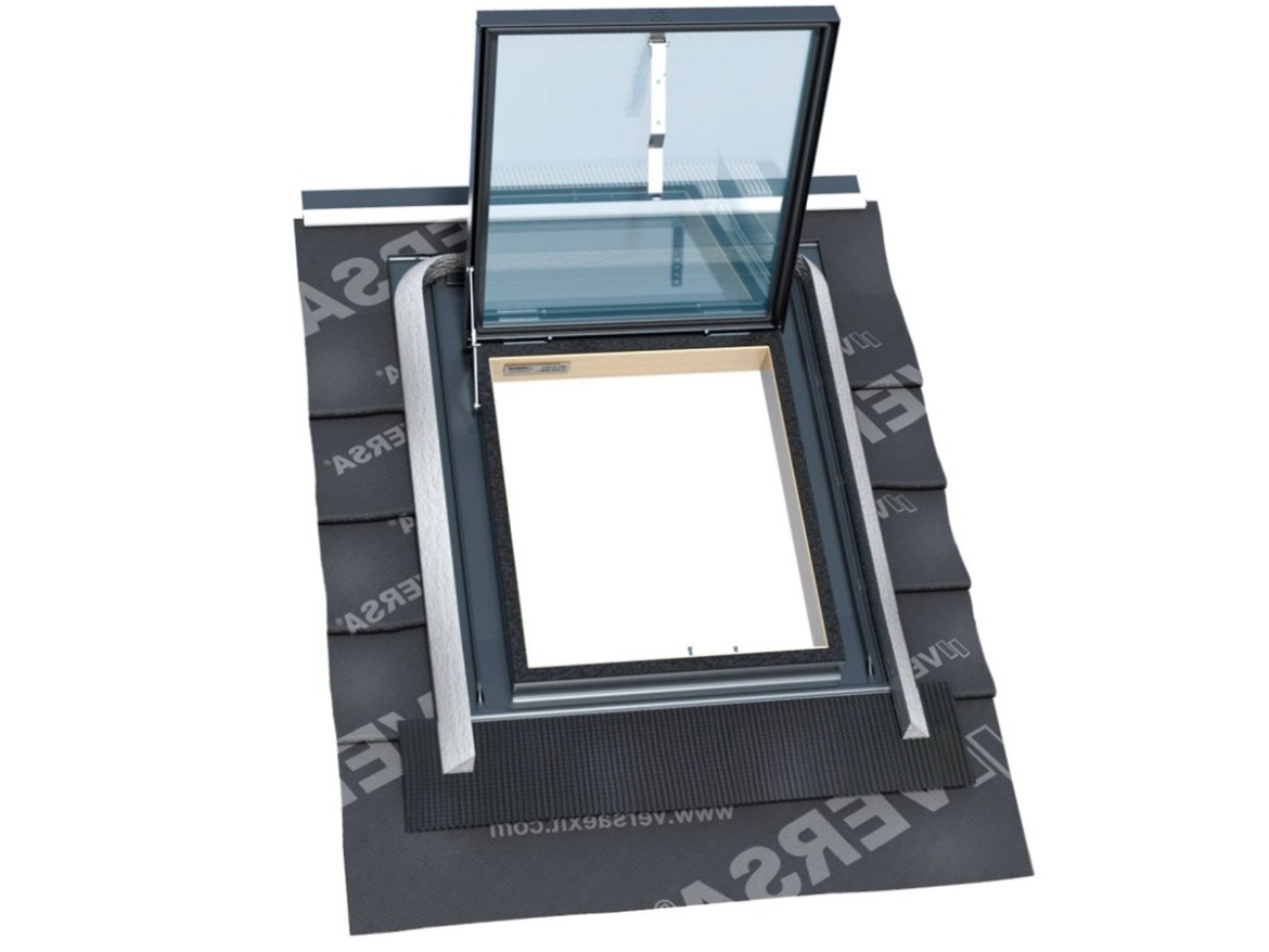 Střešní výlez Okpol Versa WVM Plus