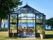 Klasszikus üvegház egy talapzaton Juliana Premium On-wall