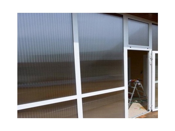 Lexan Polykarbonátová komůrková deska 16 MM OPÁL, 6 stěn