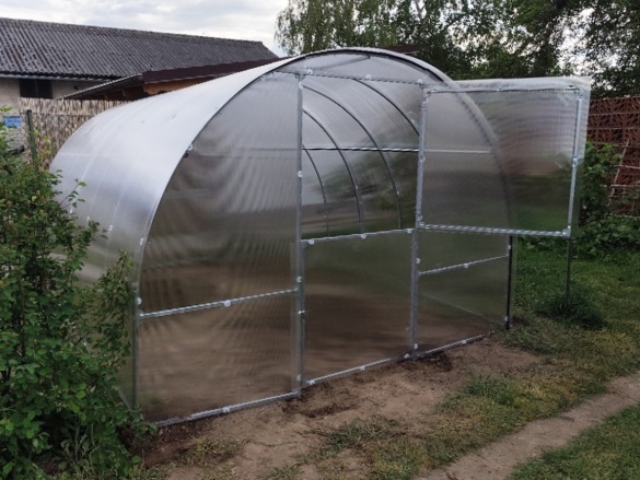 Profesionálna montáž skleníkov na kľúč