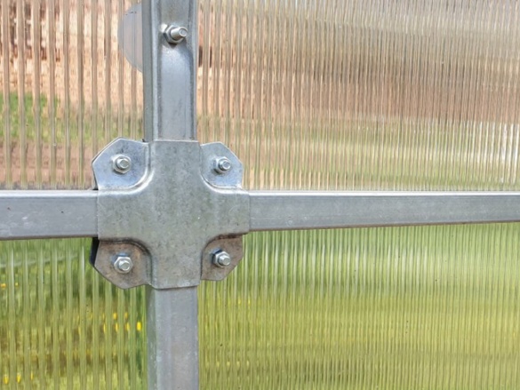 Polikarbonát üvegház Gutta Gardentec Classic T