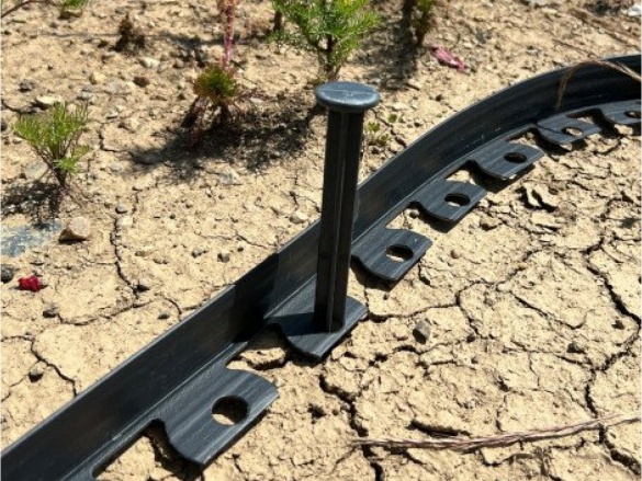 Flexibilní zahradní plastový obrubník Covernit Smart