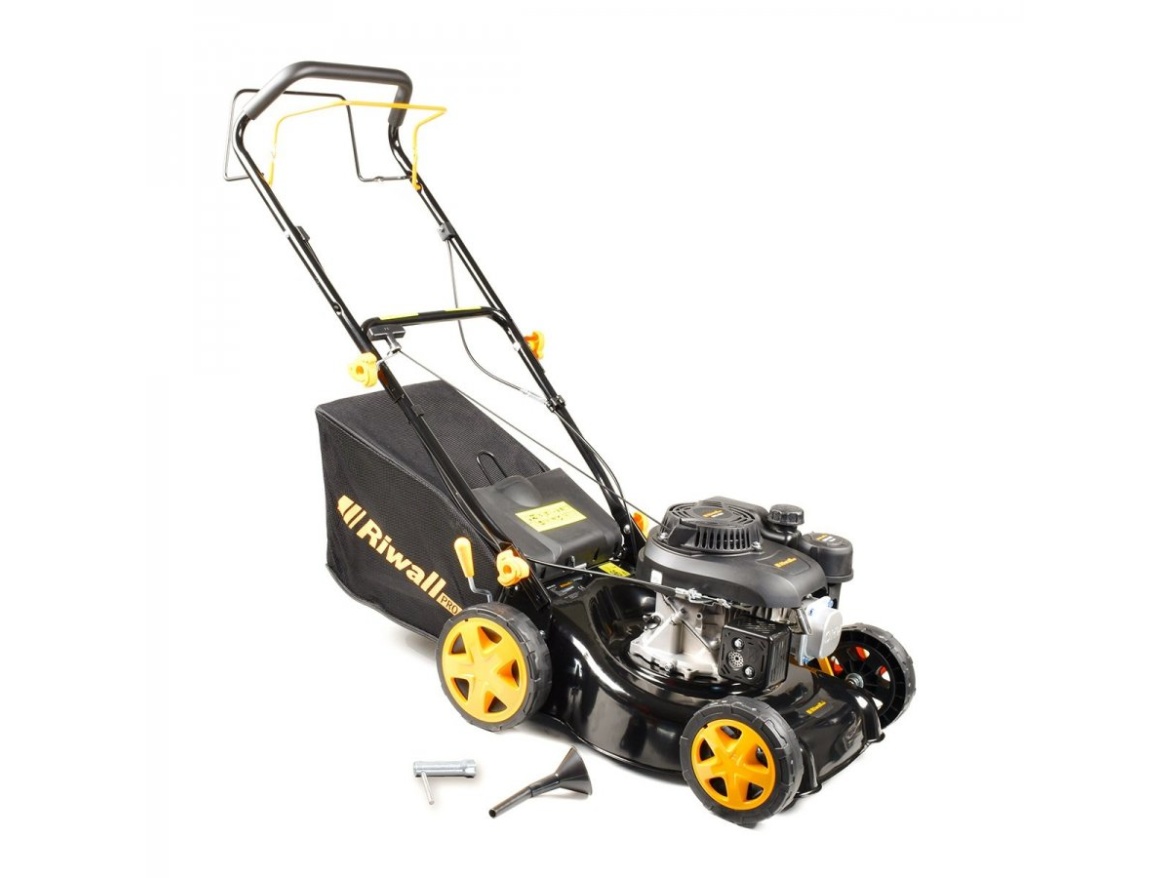 Multifunkční travní sekačka 2 v 1 s benzinovým motorem Riwall PRO RPM 4234