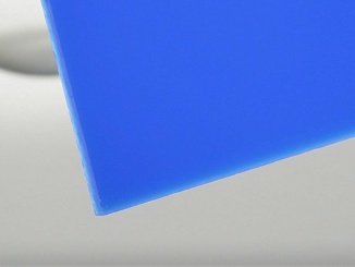 Evonik tömör lemezek – Plexiglas XT Color Plexisklo extrudované barevné Plexiglas XT Tloušťka: 3, Barva: modrá, Kód barvy: 5N870, Šířka: 1520, Délka: 2050, Hmotnost: 11.2, Propustnost světla : 5%, Propustnost světla translucentní (průsvitný): ano
