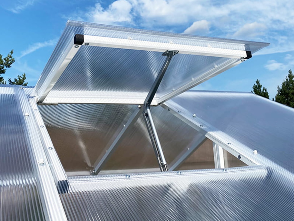 Ablak automatikus nyitóval Scobax