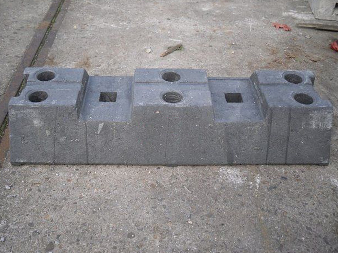 Plastový podstavec Arepo