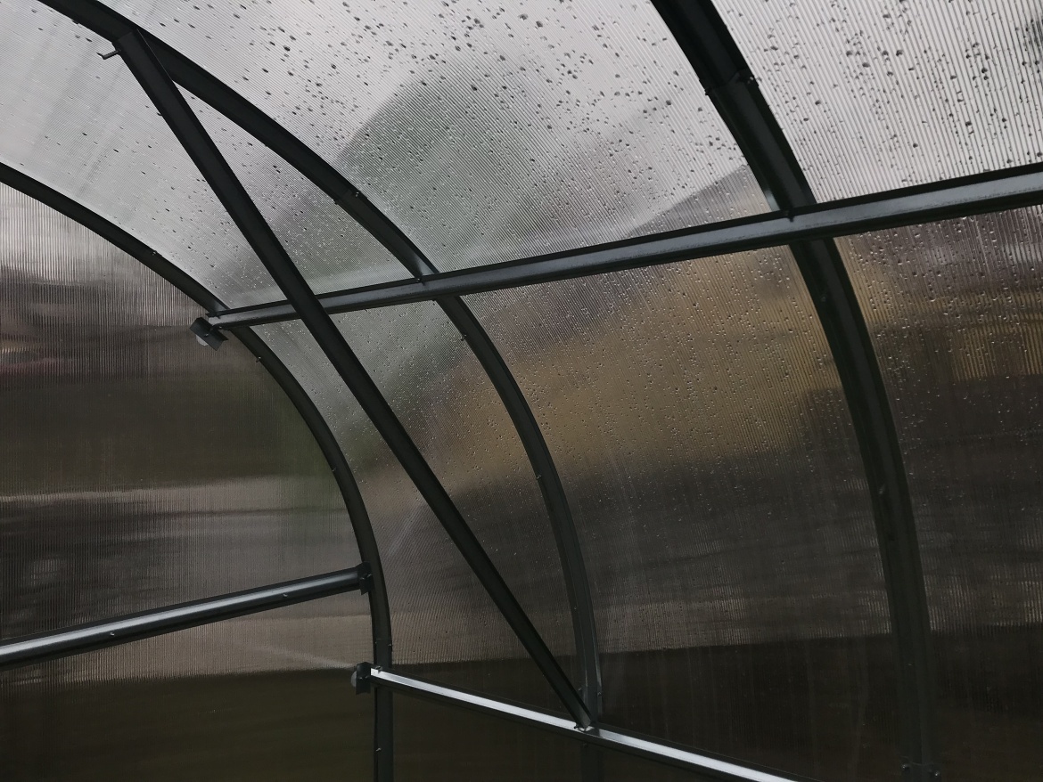 Polikarbonát üvegház Gutta Gardentec Classic