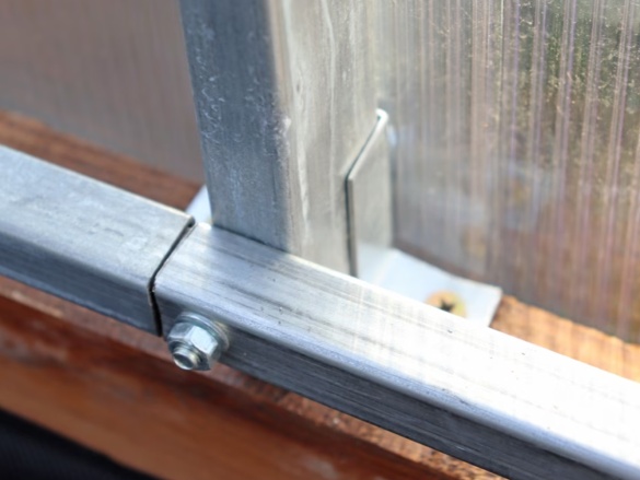 Skleník z polykarbonátu Scobax Scout