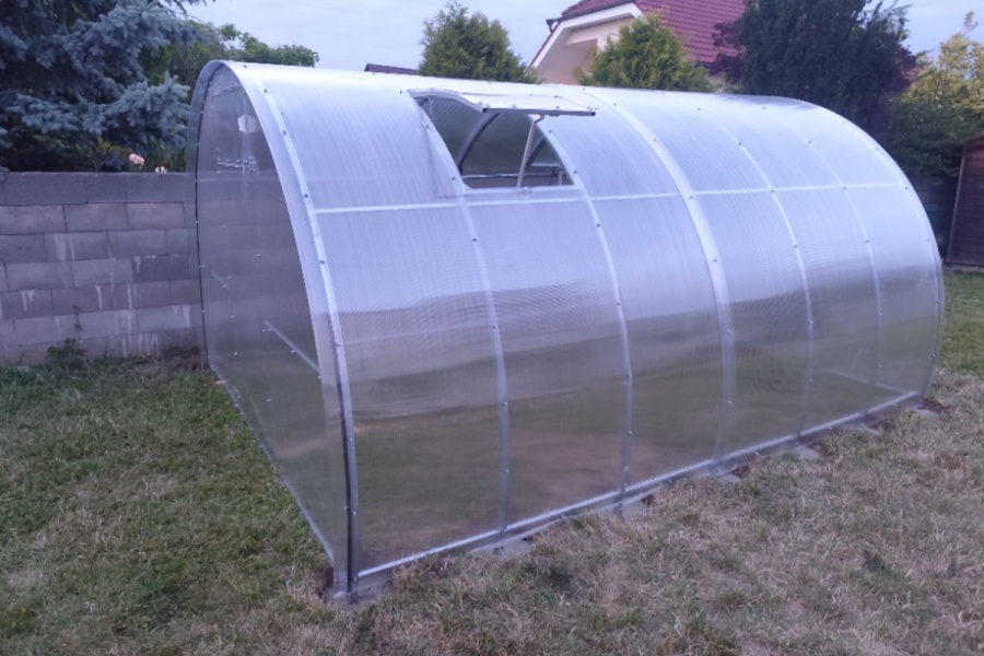 Montáže skleníkov