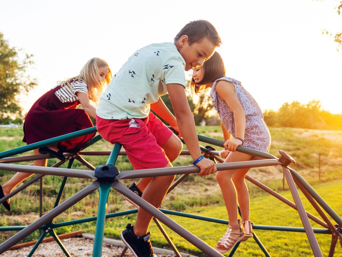 Prolézačka s plachtou Lifetime Geodome 90612