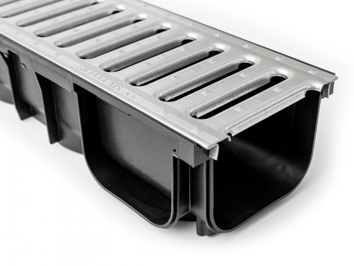 Plastový žľab s pozinkovanou mrežou Gutta A15 set