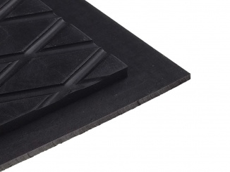 Gumová dlažba – Karo 7 x 1200 mm černá 1 ks