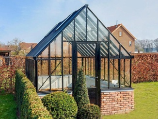 Hliníková konštrukcia – Euro-Serre Rustiq Special On-Wall 3,8 m x 2,4 m