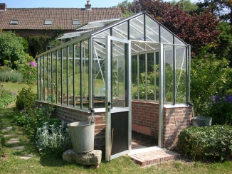 Klasické hliníkové skleníky – Euro-Serre Gothic 7,5 m x 2,4 m
