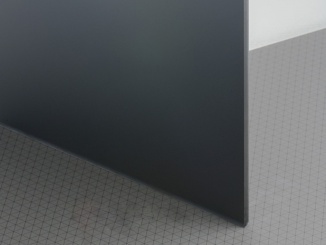 Plexisklo – Plexiglas Satinice DC Pískované plexisklo Plexiglas Satinice DC Tloušťka: 6, Barva: šedá, Kód barvy: 7C17 DC Carbon, Šířka: 1520, Délka: 2030, Hmotnost: 22.044, Propustnost světla : 2%, Propustnost světla translucentní (průsvitný): ano