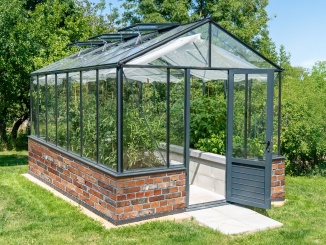 Skleníky Euro-Serre – Maxi On-wall 2,4 m x 2,4 m EMWALL236X236M83CM