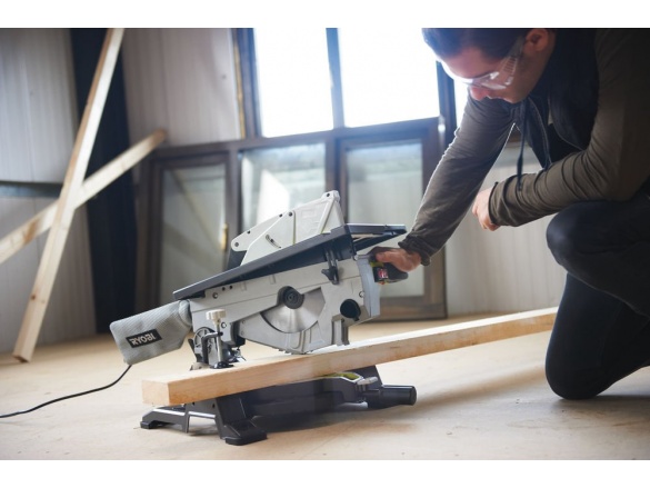 Stolová pila (pokosová) Ryobi RTMS1800-G