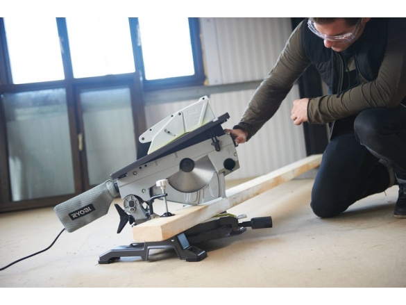 Stolová pila (pokosová) Ryobi RTMS1800-G