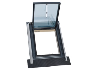 Tetőnyílások – střešní výlez WKV4 450 x 550 mm