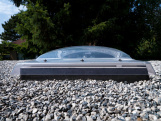 Velux Střešní výlez pro ploché střechy CXP, akrylová kopule